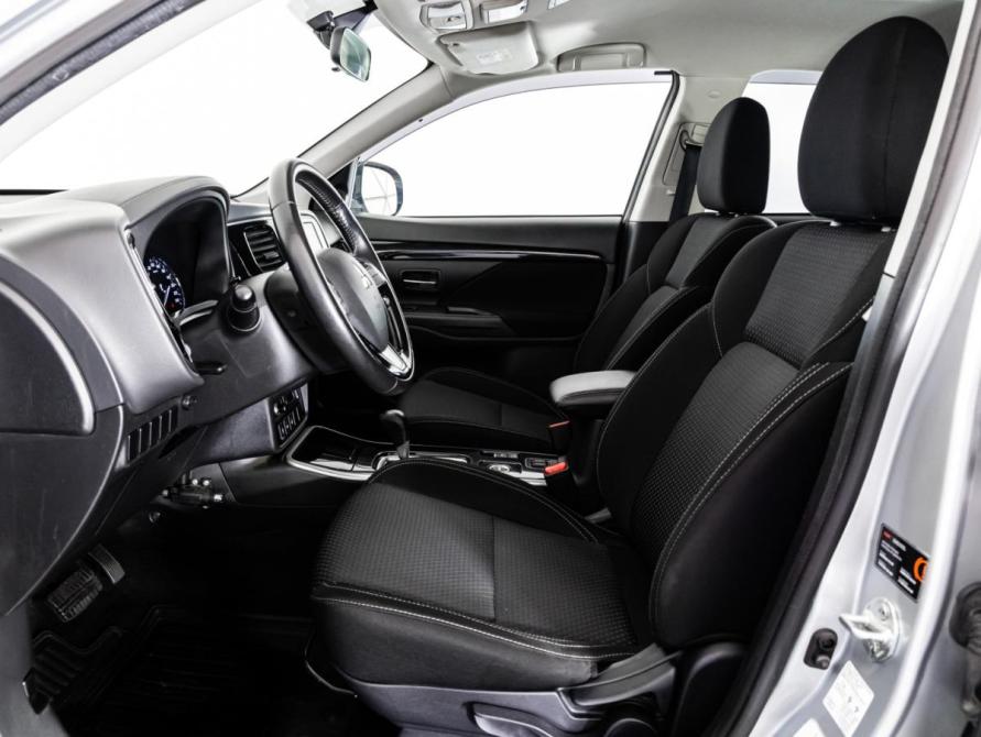 Mitsubishi Outlander III Рестайлинг 3 Санкт-Петербург  - изображение 20
