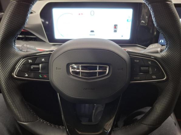 Geely Coolray I Рестайлинг с пробегом 2024 года, цена 2 270 000 рублей, 4878 км, внедорожник, Автокод Объявления