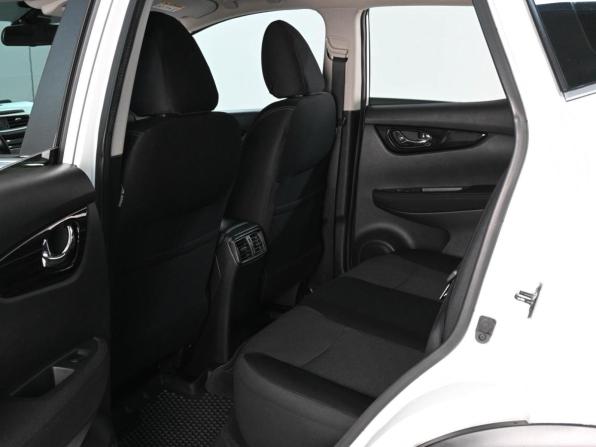 Nissan Qashqai II с пробегом 2016 года, цена 1 789 000 рублей, 100727 км, внедорожник, Автокод Объявления