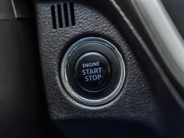 Suzuki SX4 II (S-Cross) с пробегом 2014 года, цена 1 048 000 рублей, 223726 км, хэтчбек, Автокод Объявления