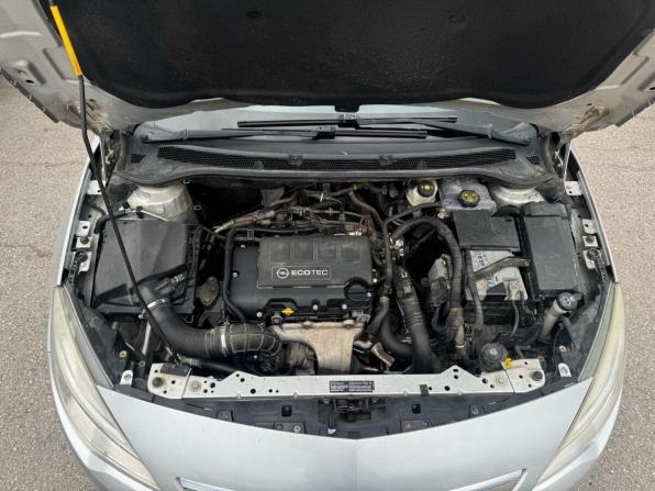 Opel Astra J с пробегом 2012 года, цена 747 000 рублей, 171539 км, хэтчбек, Автокод Объявления