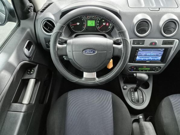 Ford Fusion I Рестайлинг с пробегом 2011 года, цена 473 000 рублей, 209276 км, хэтчбек, Автокод Объявления