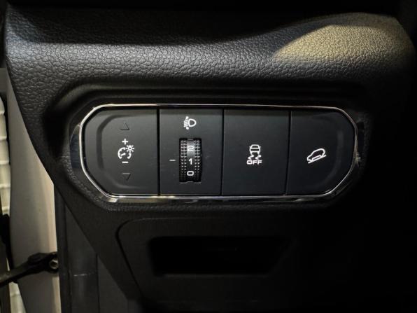 Haval Jolion I с пробегом 2021 года, цена 1 529 000 рублей, 98000 км, внедорожник, Автокод Объявления