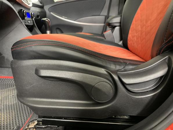 Hyundai Solaris I с пробегом 2012 года, цена 830 000 рублей, 128575 км, седан, Автокод Объявления