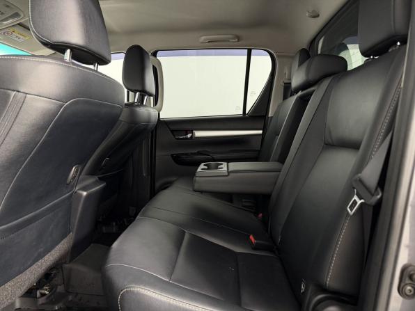 Toyota Hilux VIII с пробегом 2016 года, цена 4 150 000 рублей, 65729 км, пикап, Автокод Объявления