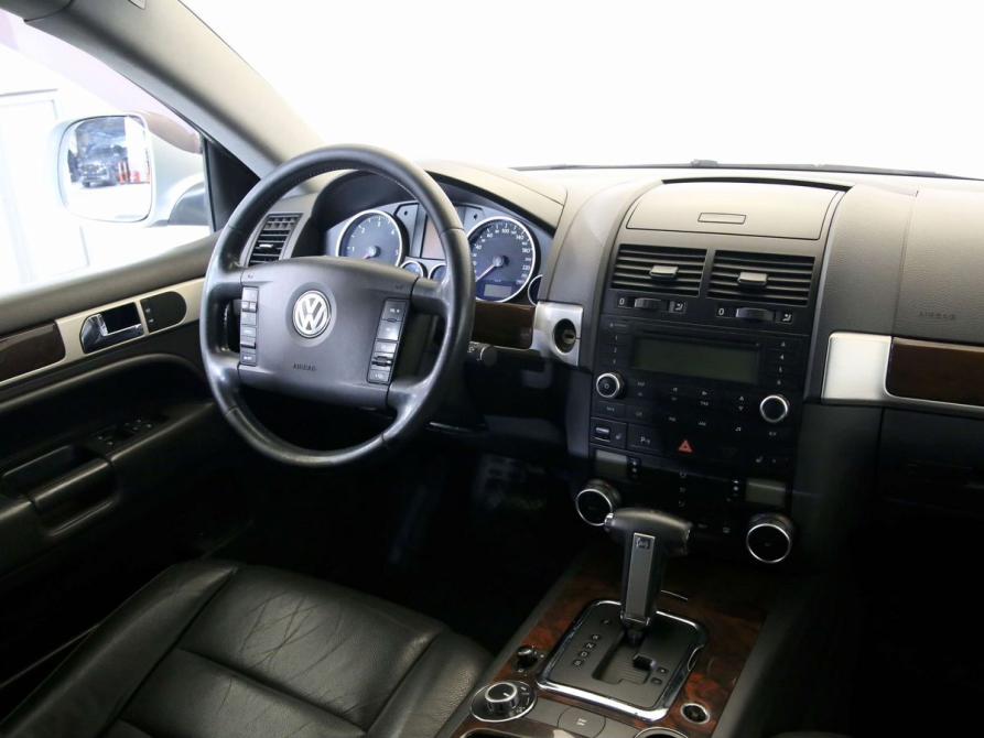 Volkswagen Touareg I Рестайлинг Санкт-Петербург  - изображение 14
