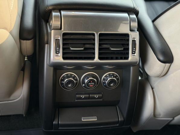 Land Rover Range Rover III Рестайлинг 2 с пробегом 2011 года, цена 1 800 000 рублей, 350000 км, внедорожник, Автокод Объявления