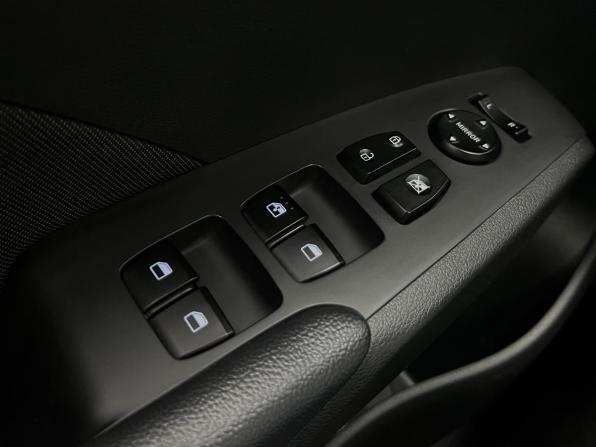 Hyundai Solaris II Рестайлинг с пробегом 2021 года, цена 1 690 000 рублей, 72300 км, седан, Автокод Объявления