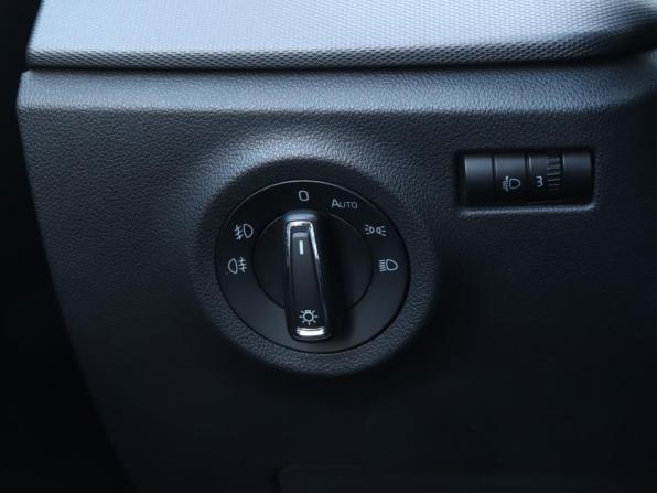 Skoda Rapid II с пробегом 2022 года, цена 1 780 000 рублей, 73100 км, лифтбек, Автокод Объявления