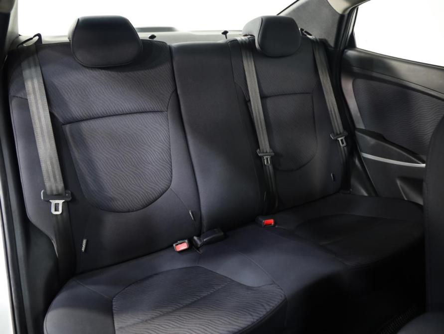Hyundai Solaris I Санкт-Петербург  - изображение 20
