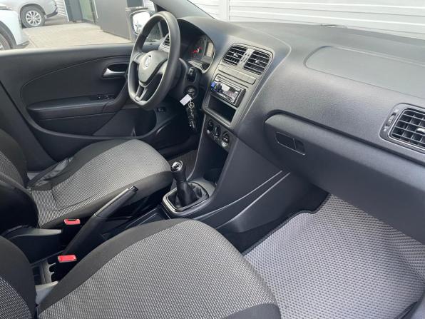 Volkswagen Polo V Рестайлинг с пробегом 2018 года, цена 1 149 000 рублей, 60250 км, седан, Автокод Объявления