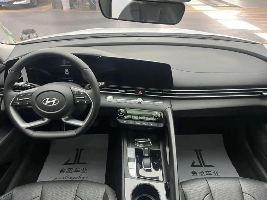 Hyundai Elantra VII (CN7) Рестайлинг Кемерово  - изображение 8