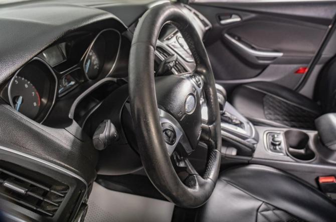 Ford Focus III с пробегом 2012 года, цена 899 000 рублей, 334000 км, хэтчбек, Автокод Объявления