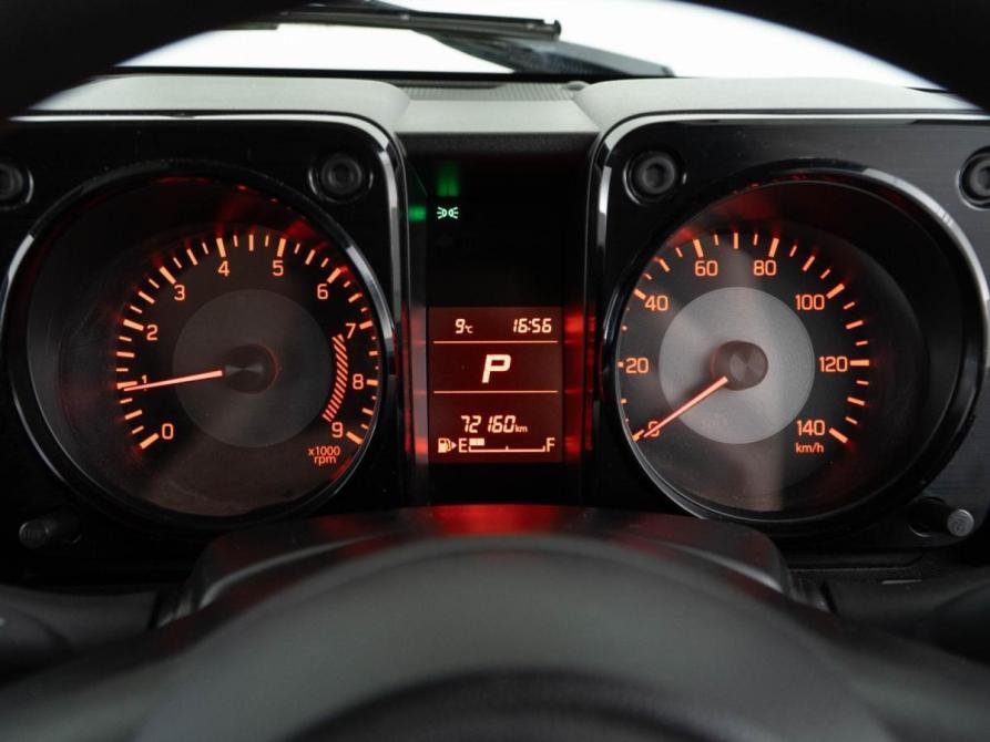 Suzuki Jimny IV Москва  - изображение 15