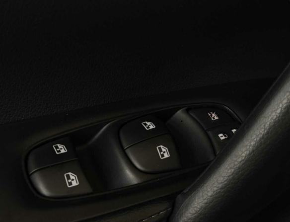 Nissan Qashqai II Рестайлинг с пробегом 2022 года, цена 2 000 000 рублей, 127232 км, внедорожник, Автокод Объявления
