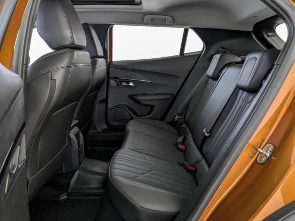 Peugeot 2008 II с пробегом 2021 года, цена 2 025 000 рублей, 13039 км, внедорожник, Автокод Объявления