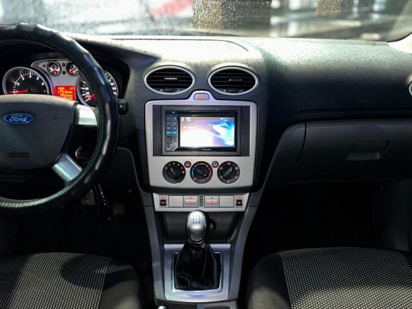 Ford Focus II Рестайлинг с пробегом 2011 года, цена 579 000 рублей, 178000 км, седан, Автокод Объявления
