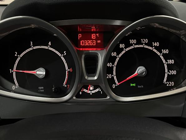 Ford Fiesta Mk6 с пробегом 2011 года, цена 860 000 рублей, 103263 км, хэтчбек, Автокод Объявления