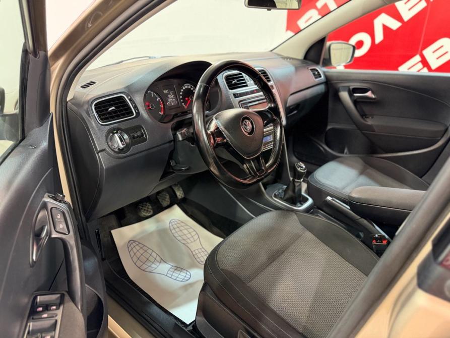 Volkswagen Polo V Рестайлинг Новочеркасск  - изображение 7