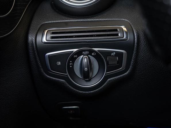 Mercedes-Benz C-Класс IV (W205) Рестайлинг с пробегом 2018 года, цена 3 360 000 рублей, 89291 км, купе, Автокод Объявления