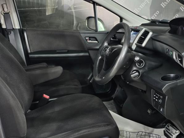 Honda Freed I Рестайлинг 2 с пробегом 2014 года, цена 1 260 000 рублей, 107400 км, компактвэн, Автокод Объявления