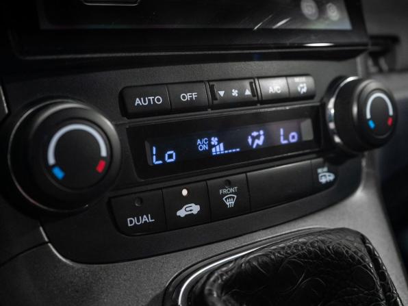 Honda CR-V III Рестайлинг с пробегом 2012 года, цена 1 450 000 рублей, 216939 км, внедорожник, Автокод Объявления