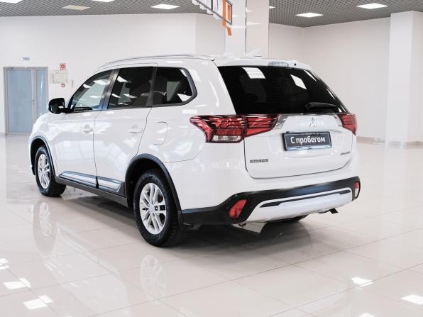 Mitsubishi Outlander III Рестайлинг 3 с пробегом 2018 года, цена 1 819 000 рублей, 136613 км, внедорожник, Автокод Объявления