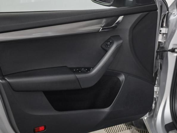 Skoda Octavia III (A7) Рестайлинг с пробегом 2018 года, цена 1 649 000 рублей, 123567 км, лифтбек, Автокод Объявления