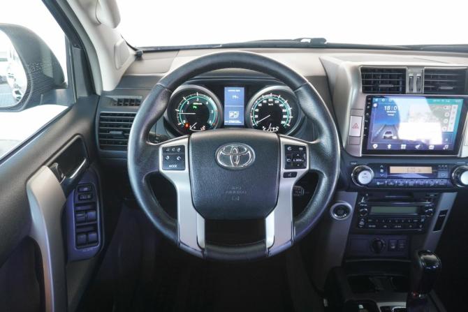 Toyota Land Cruiser Prado 150 Series с пробегом 2010 года, цена 2 390 000 рублей, 298420 км, внедорожник, Автокод Объявления