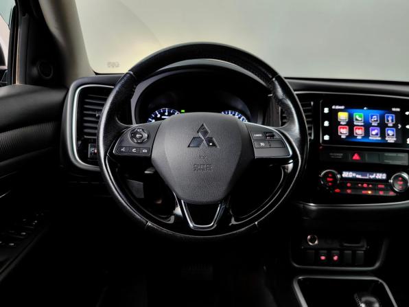 Mitsubishi Outlander III Рестайлинг 2 с пробегом 2018 года, цена 1 555 000 рублей, 165025 км, внедорожник, Автокод Объявления