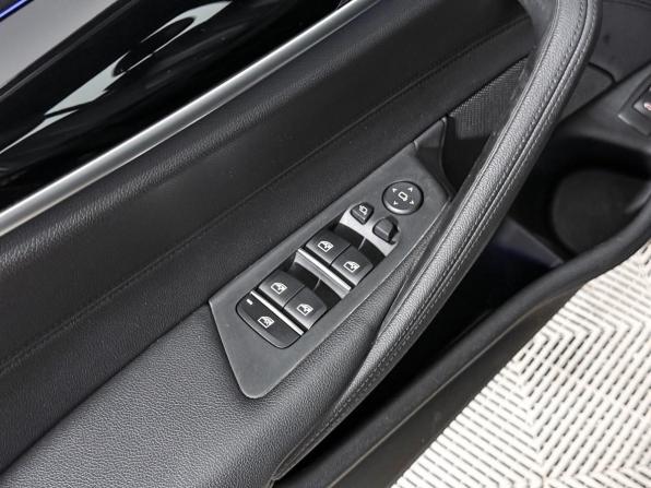 BMW 5 серии VII (G30/G31/G38) с пробегом 2017 года, цена 3 290 000 рублей, 144867 км, седан, Автокод Объявления