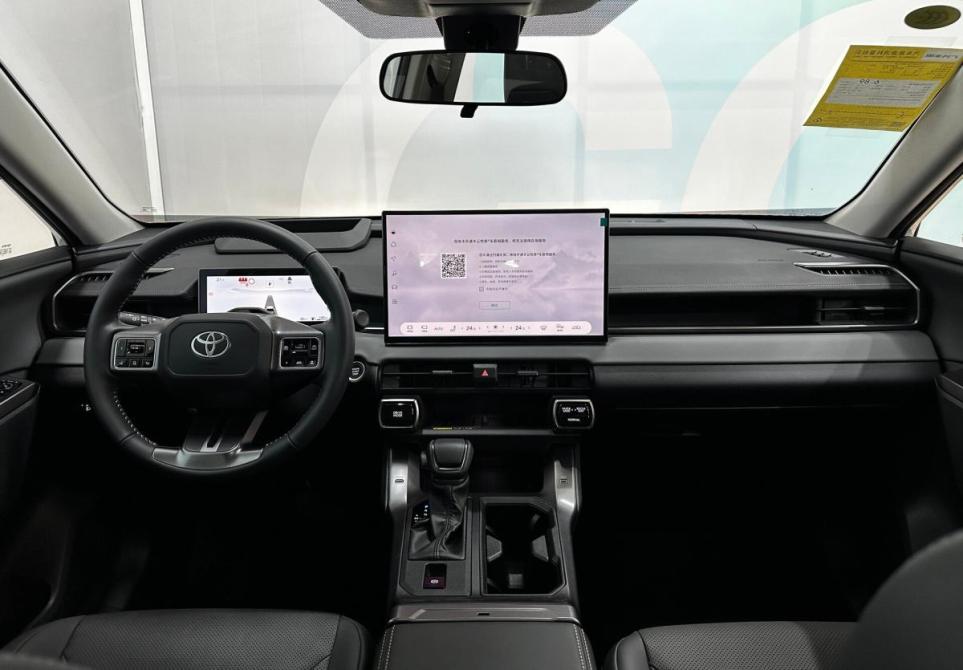 Toyota Wildlander II Набережные Челны  - изображение 25