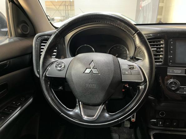 Mitsubishi Outlander III Рестайлинг 3 с пробегом 2019 года, цена 1 299 000 рублей, 163922 км, внедорожник, Автокод Объявления