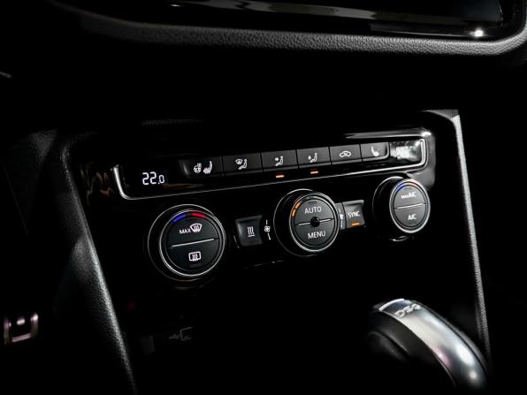 Volkswagen Tiguan II с пробегом 2018 года, цена 2 700 000 рублей, 132695 км, внедорожник, Автокод Объявления