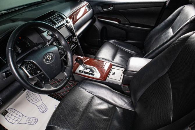 Toyota Camry VII (XV50) с пробегом 2013 года, цена 1 599 000 рублей, 262000 км, седан, Автокод Объявления