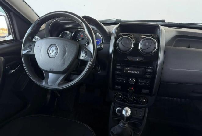 Renault Duster I Рестайлинг с пробегом 2016 года, цена 1 145 000 рублей, 203688 км, внедорожник, Автокод Объявления