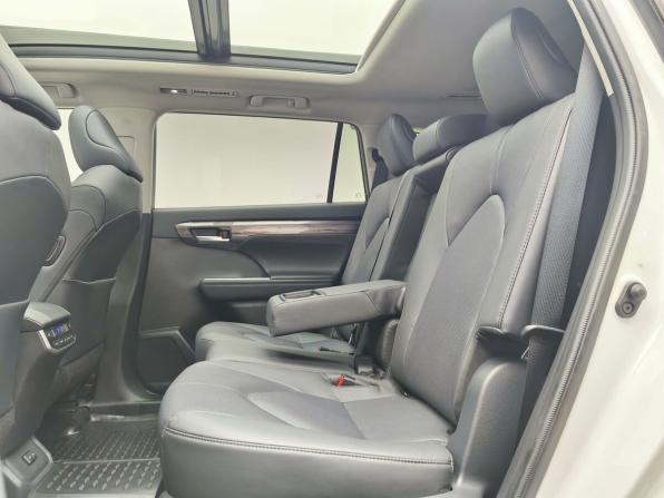 Toyota Highlander IV (XU70) с пробегом 2025 года, цена 4 887 000 рублей, 31526 км, внедорожник, Автокод Объявления