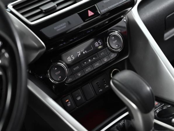 Mitsubishi Eclipse Cross I с пробегом 2018 года, цена 1 799 000 рублей, 121000 км, внедорожник, Автокод Объявления