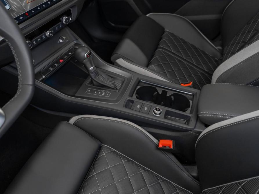 Audi Q3 II (F3) Москва  - изображение 17