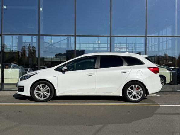 Kia Ceed II Рестайлинг с пробегом 2017 года, цена 1 290 000 рублей, 149000 км, универсал, Автокод Объявления