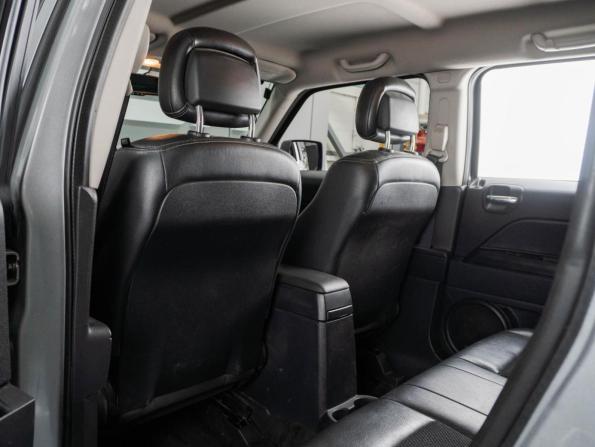 Jeep Liberty (Patriot) с пробегом 2015 года, цена 1 670 000 рублей, 122541 км, внедорожник, Автокод Объявления
