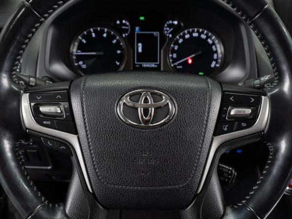 Toyota Land Cruiser Prado 150 Series Рестайлинг 2 с пробегом 2019 года, цена 5 879 000 рублей, 184028 км, внедорожник, Автокод Объявления