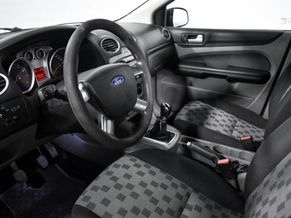 Ford Focus II Рестайлинг с пробегом 2008 года, цена 369 000 рублей, 272095 км, седан, Автокод Объявления