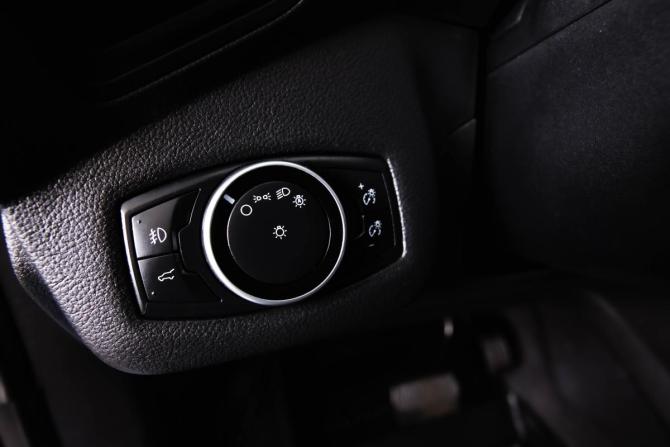 Ford Escape III Рестайлинг с пробегом 2016 года, цена 1 479 000 рублей, 144500 км, внедорожник, Автокод Объявления