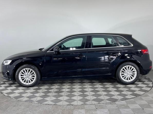 Audi A3 III (8V) Рестайлинг с пробегом 2016 года, цена 1 820 000 рублей, 112622 км, хэтчбек, Автокод Объявления