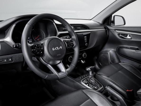 Kia Rio IV Рестайлинг с пробегом 2022 года, цена 2 080 000 рублей, 62400 км, хэтчбек, Автокод Объявления