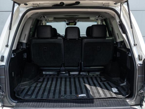Toyota Land Cruiser 200 Series Рестайлинг 2 с пробегом 2016 года, цена 5 840 000 рублей, 268467 км, внедорожник, Автокод Объявления