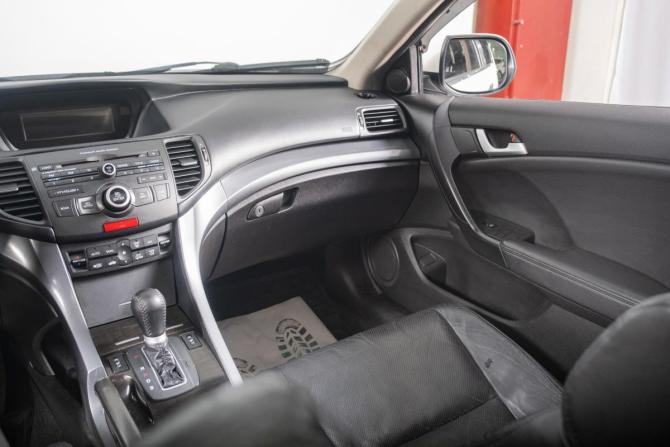 Honda Accord VIII Рестайлинг с пробегом 2011 года, цена 1 099 000 рублей, 230000 км, седан, Автокод Объявления
