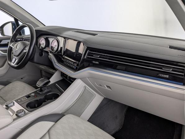 Volkswagen Touareg III с пробегом 2018 года, цена 3 970 000 рублей, 258853 км, внедорожник, Автокод Объявления