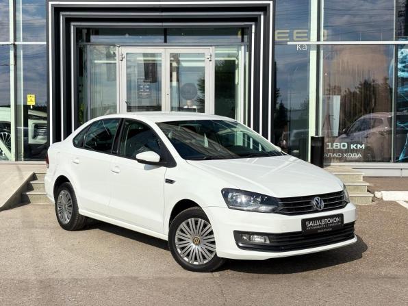 Volkswagen Polo V Рестайлинг с пробегом 2016 года, цена 1 170 000 рублей, 100402 км, седан, Автокод Объявления